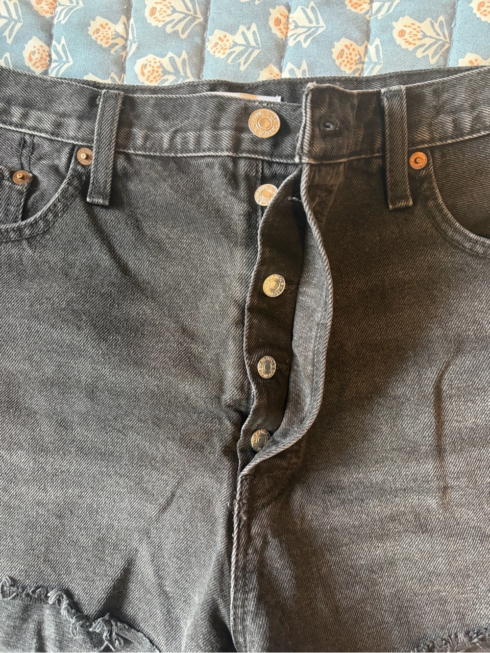 RE/DONE The Breezy Short Washed Black Size 31 Button Fly Denim Shorts - Picture 6 of 11